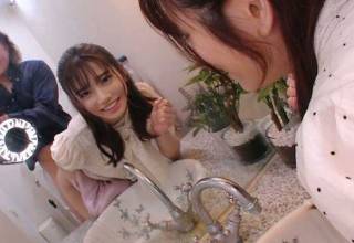 Bất Ngờ Quan Hệ Với Ngôi Sao JAV Xinh Đẹp Saika Kawakita